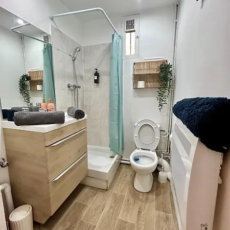 Mickey's Enchanted Studio, Central, Wi-fi Apartamento *