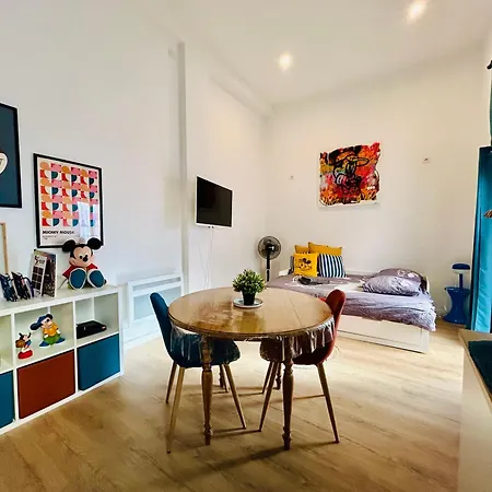 Mickey's Enchanted Studio, Central, Wi-fi 公寓 佩皮尼昂